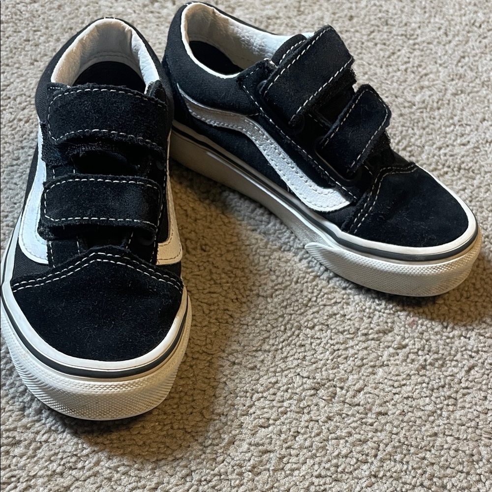 Vans boys Black and White Velcro Sneakers gently worn size 11
